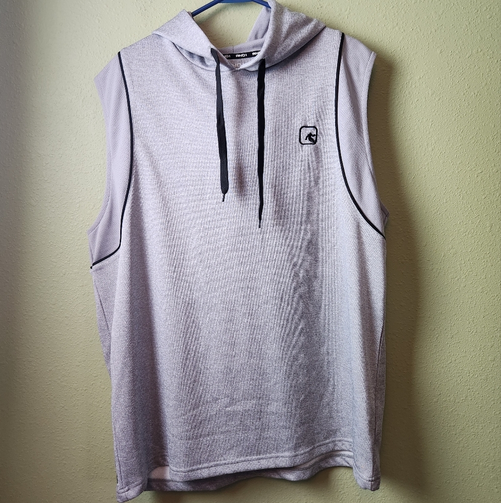 🎯 And1 Athletic Hoodie Size XL